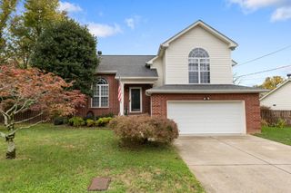 3408 White Pine Dr, Nashville, TN 37214
