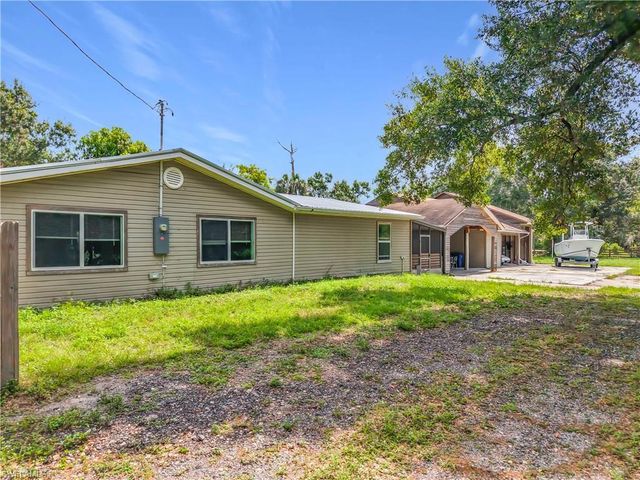 19330 Meredith RD, North Fort Myers, FL 33917