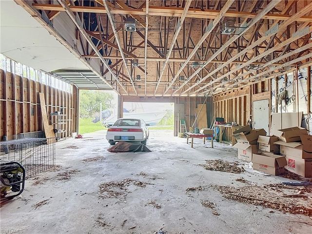 19330 Meredith RD, North Fort Myers, FL 33917