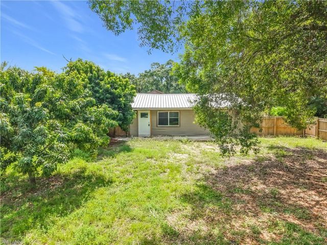 19330 Meredith RD, North Fort Myers, FL 33917