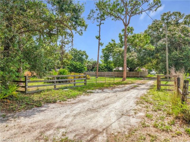 19330 Meredith RD, North Fort Myers, FL 33917