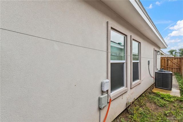 1007 Clarence Avenue, Edinburg, TX 78541