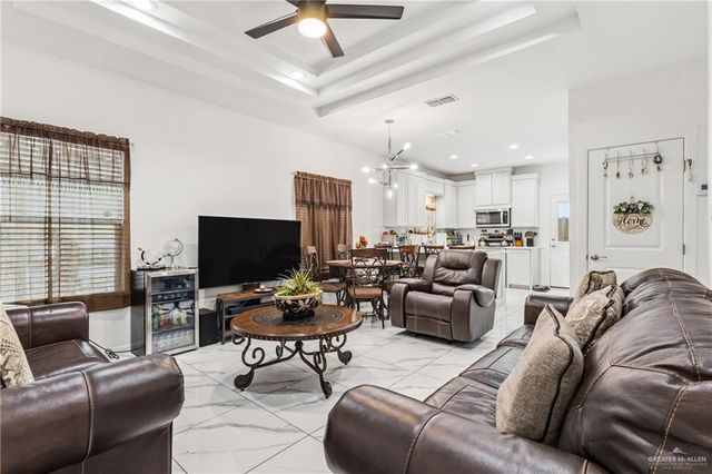 1007 Clarence Avenue, Edinburg, TX 78541