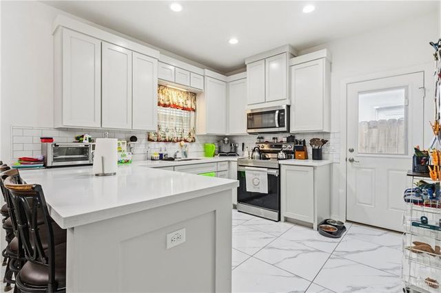 1007 Clarence Avenue, Edinburg, TX 78541