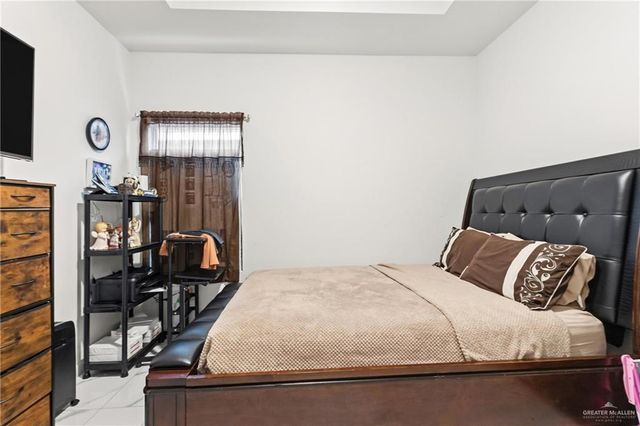 1007 Clarence Avenue, Edinburg, TX 78541