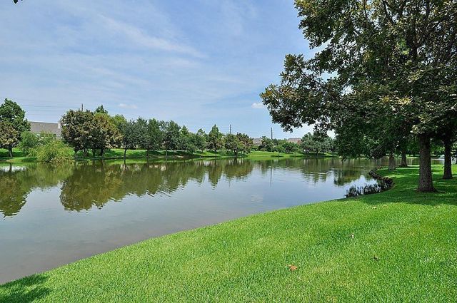 4614 Golden Pond Court, Sugar Land, TX 77479