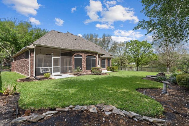 4614 Golden Pond Court, Sugar Land, TX 77479