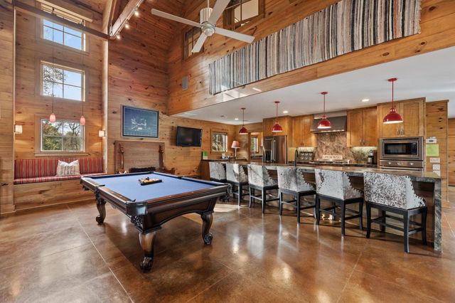 1585 Round Top Rd, Round Top, TX 78954