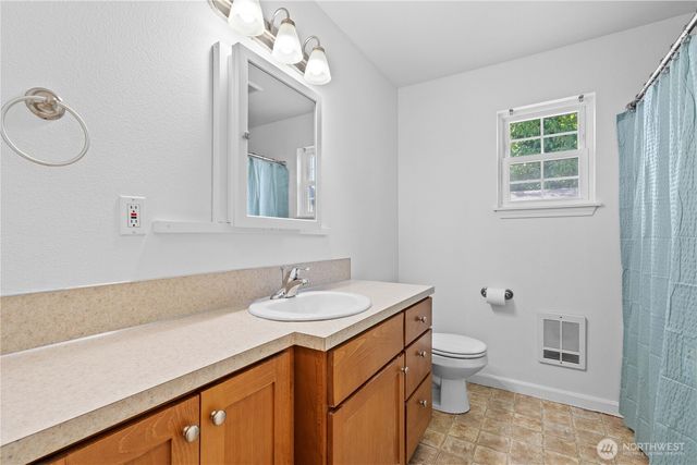 1002 8th Street NE, Auburn, WA 98002