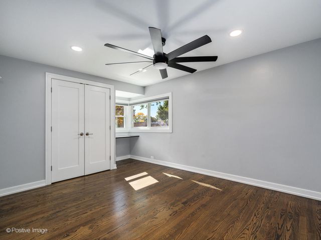 7225 N East Prairie Road, Lincolnwood, IL 60712