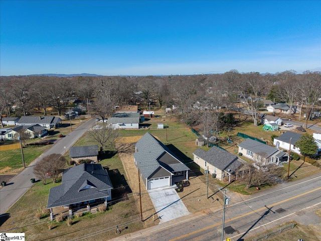 308 Poplar Drive, Greer, SC 29651