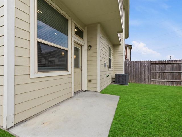 28043 Rocky Heights Drive, Spring, TX 77386