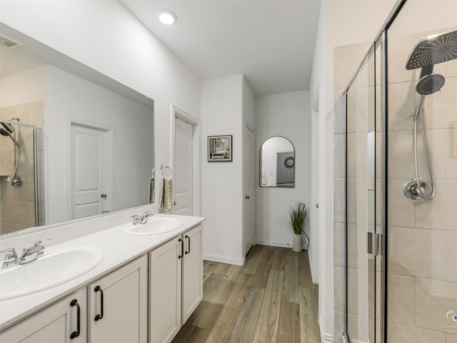 1613 Roadrunner Drive, Little Elm, TX 75068