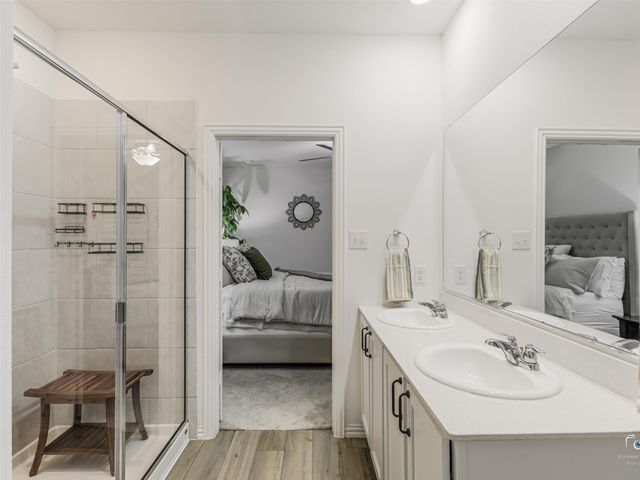 1613 Roadrunner Drive, Little Elm, TX 75068