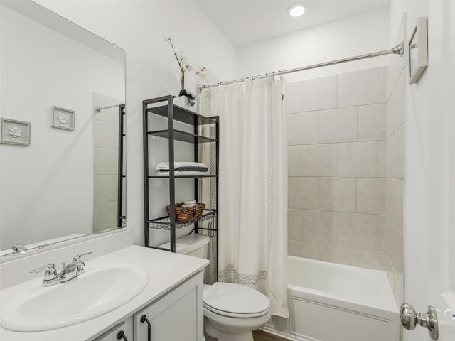 1613 Roadrunner Drive, Little Elm, TX 75068