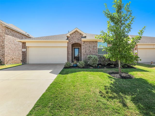 1613 Roadrunner Drive, Little Elm, TX 75068