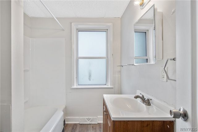 160 Courtland Avenue, Buffalo, NY 14215