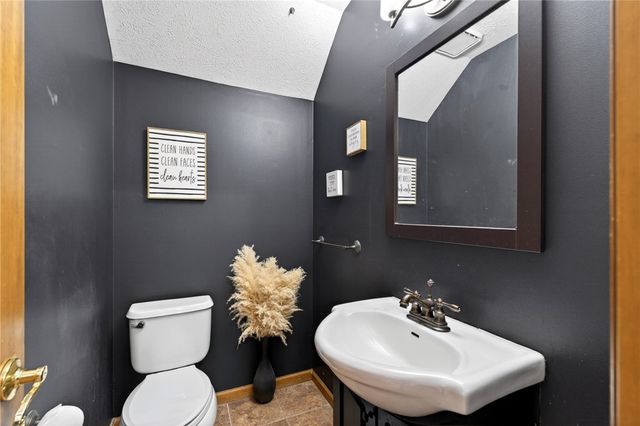 6870 Rosebud Way, Clayton, OH 45415
