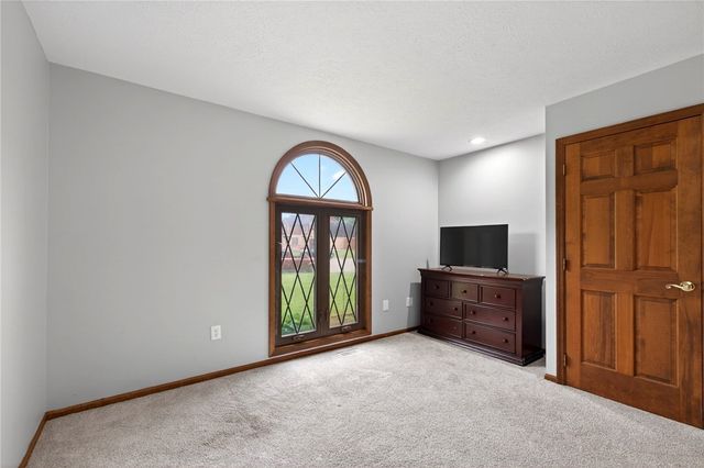 6870 Rosebud Way, Clayton, OH 45415