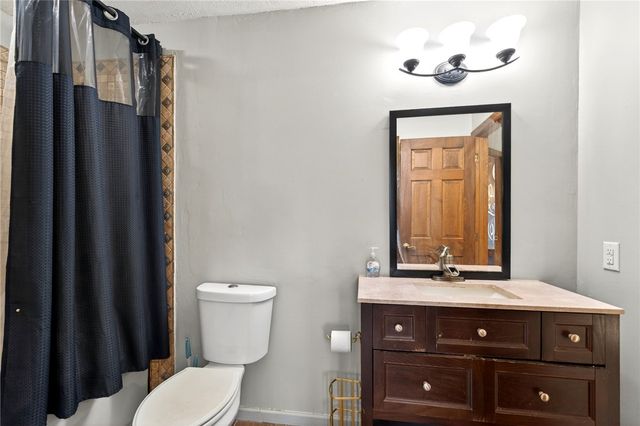 6870 Rosebud Way, Clayton, OH 45415