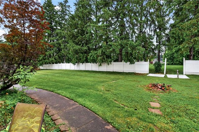6870 Rosebud Way, Clayton, OH 45415