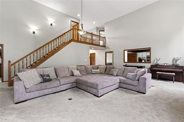 6870 Rosebud Way, Clayton, OH 45415
