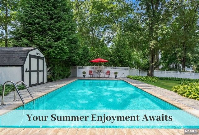 371 Drake Road, Wyckoff, NJ 07481