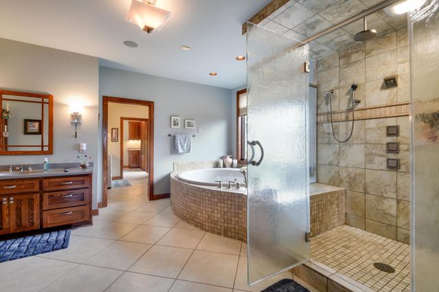 790 Erin ROAD, Hartford, WI 53027