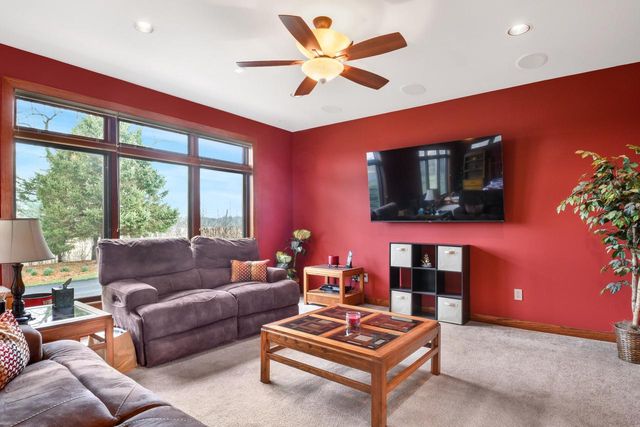 790 Erin ROAD, Hartford, WI 53027