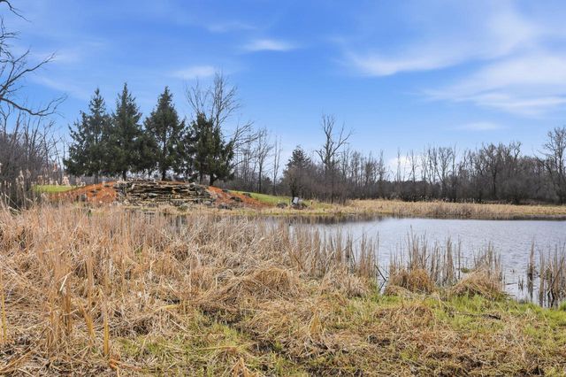 790 Erin ROAD, Hartford, WI 53027