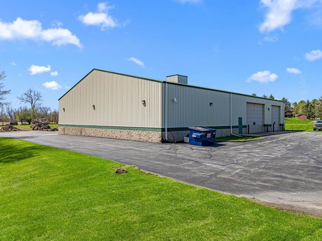 790 Erin ROAD, Hartford, WI 53027