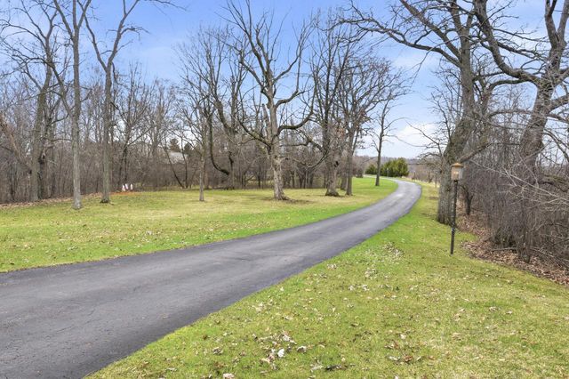 790 Erin ROAD, Hartford, WI 53027