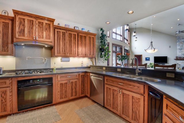 790 Erin ROAD, Hartford, WI 53027