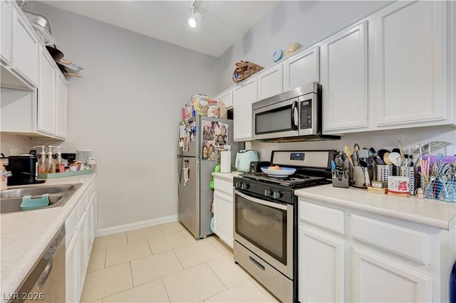 2305 West Horizon Ridge Parkway 613, Henderson, NV 89052