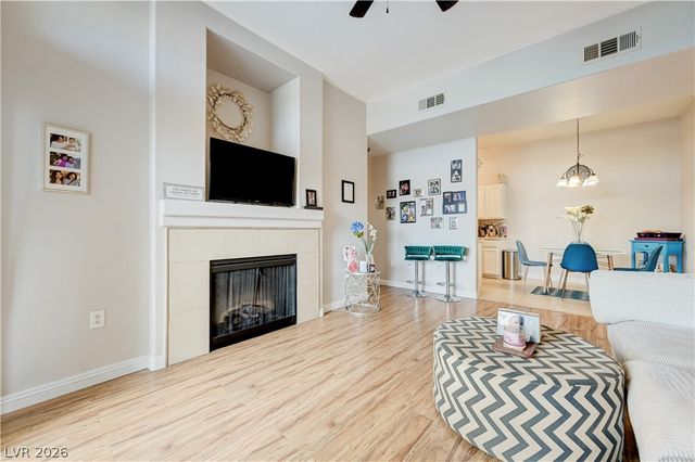 2305 West Horizon Ridge Parkway 613, Henderson, NV 89052