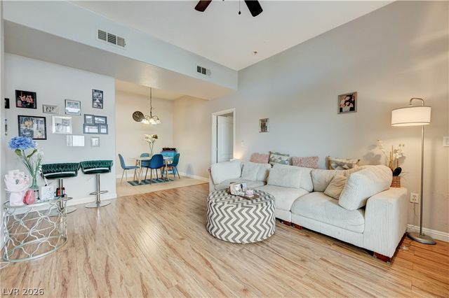 2305 West Horizon Ridge Parkway 613, Henderson, NV 89052