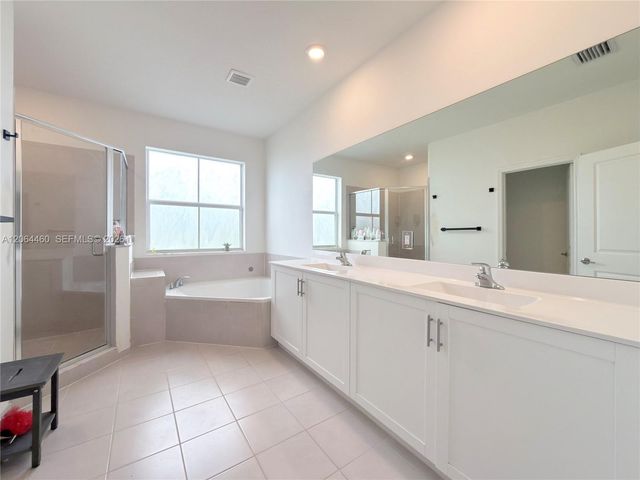 2636 SE 13th Ct, Homestead, FL 33035