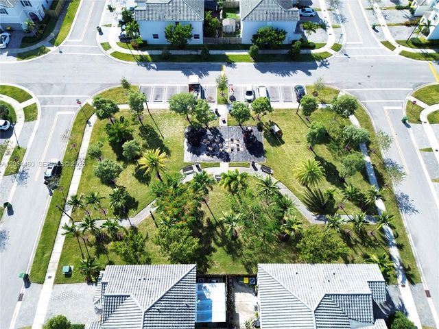 2636 SE 13th Ct, Homestead, FL 33035