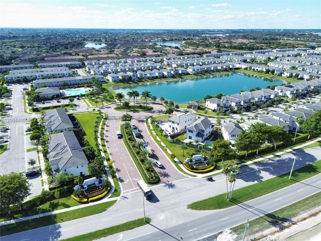 2636 SE 13th Ct, Homestead, FL 33035
