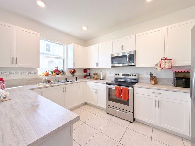 2636 SE 13th Ct, Homestead, FL 33035