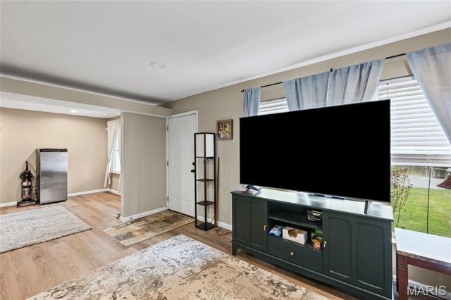 10205 Pannell Drive, Florissant, MO 63136