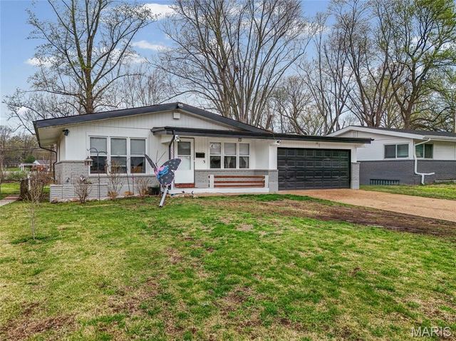 10205 Pannell Drive, Florissant, MO 63136