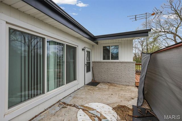 10205 Pannell Drive, Florissant, MO 63136