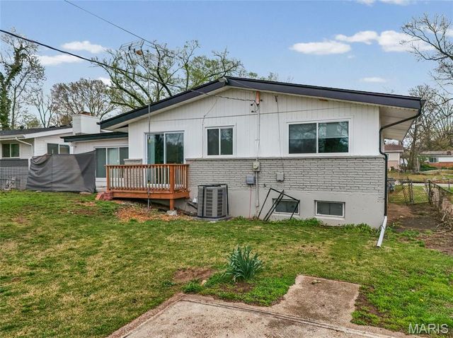 10205 Pannell Drive, Florissant, MO 63136