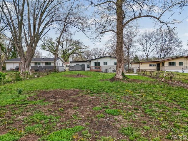 10205 Pannell Drive, Florissant, MO 63136