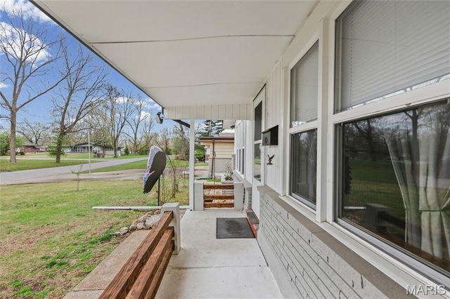 10205 Pannell Drive, Florissant, MO 63136