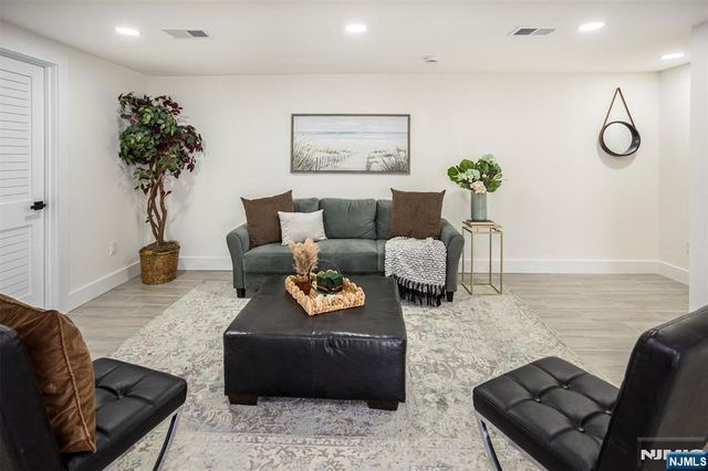 415 Mount Prospect Avenue, Clifton, NJ 07012