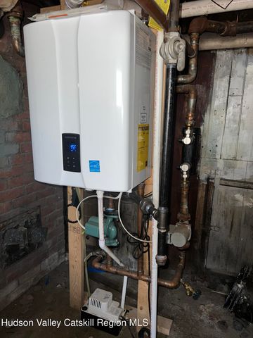 66 Park Avenue, Cohoes, NY 12047