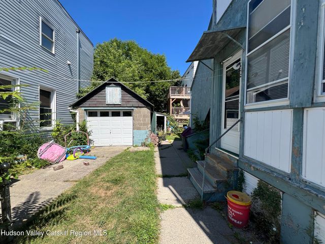 66 Park Avenue, Cohoes, NY 12047