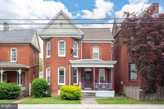 449 CARLISLE ST, Hanover, PA 17331